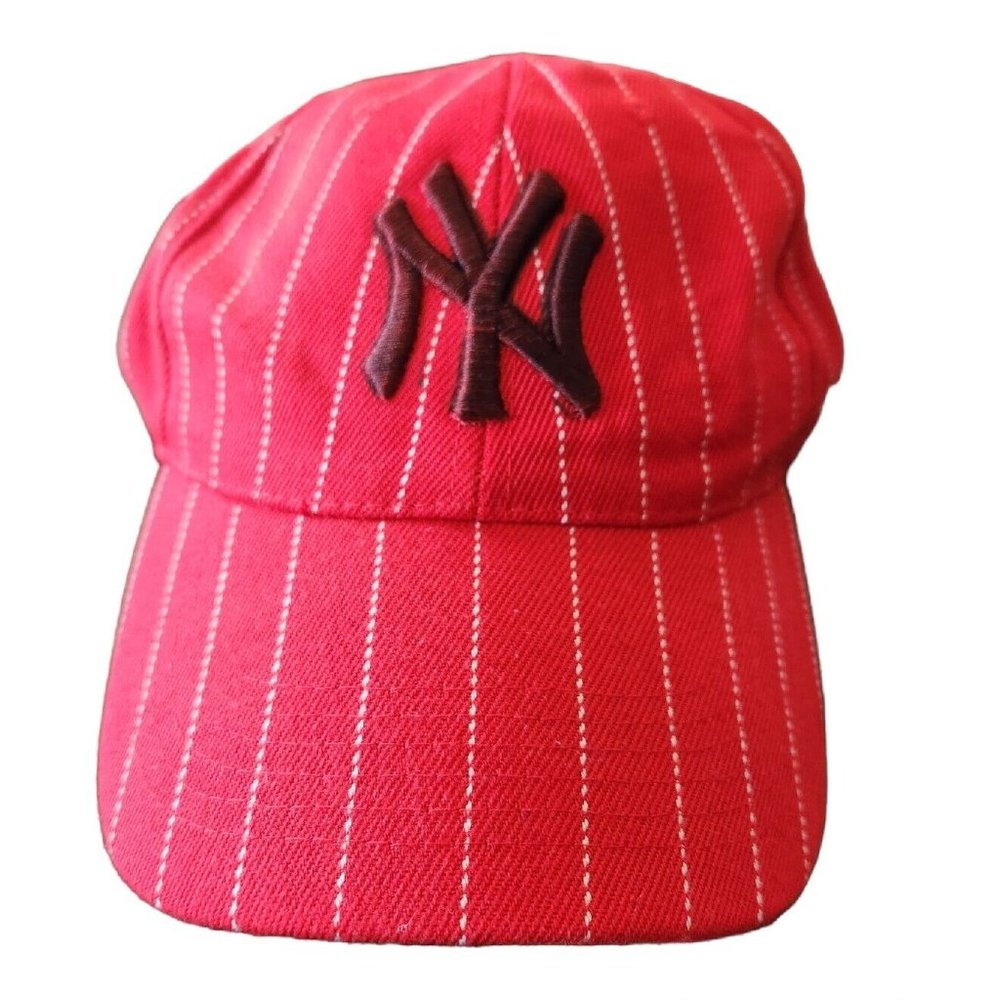 New York Yankees Pin Stripe Men's Adjustable Hook & Loop Hat White Red